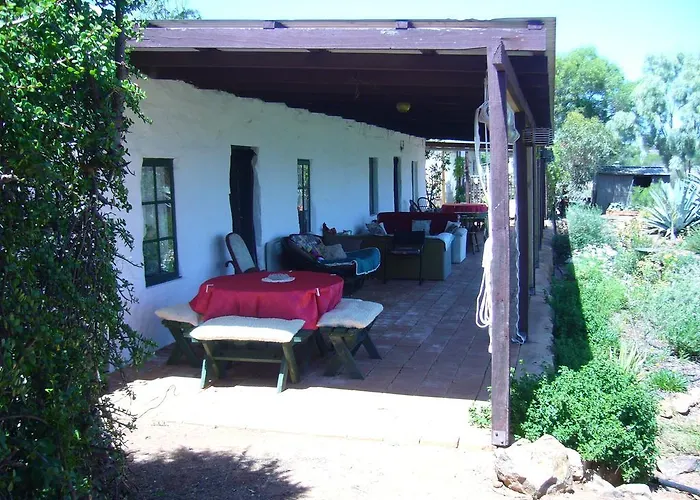 Mooniemia Farmhouse Bed And Breakfast